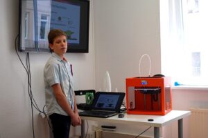 3D Printers in All Hungarian Schools