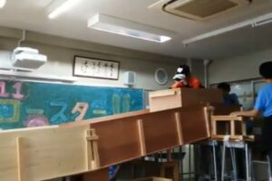 Today’s 360 VR Buzz: Japanese Students Construct VR Roller Coaster Attraction Inside Classroom