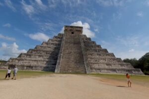Your Daily VR180/ 360 VR Fix: Mexico – The Maya Temples (Chichen Itza) in 360 VR